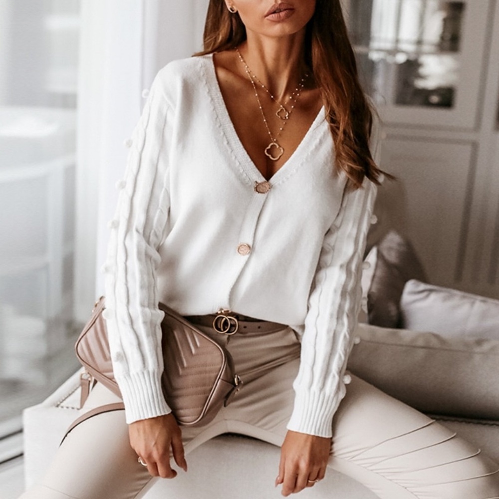 🎥 White Pom Pom Detail V-Neck Button Cardigan - Picture 3 of 17